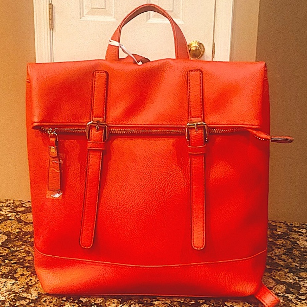 Gorgeous LA TERRE VEGAN BACKPACK BAG. - Picture 6 of 9